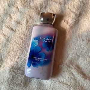 Bath and Body Moonlight Path